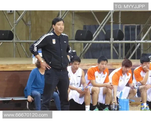 吴娜专访:从排球新星到传奇教练的成长之路与心路历程